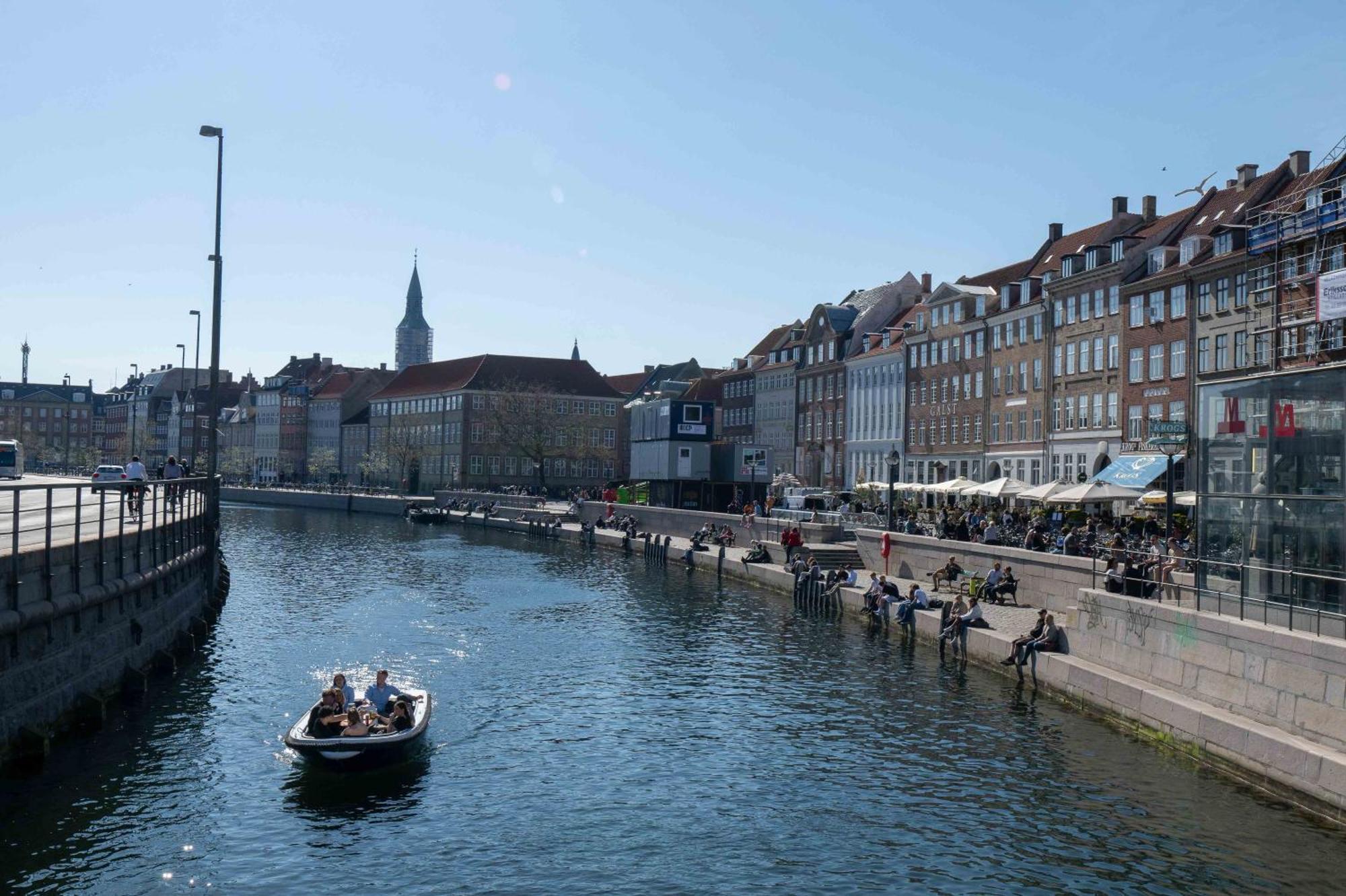 Large Apartment With Canal View In Central Cph City Copenhaga Exterior foto